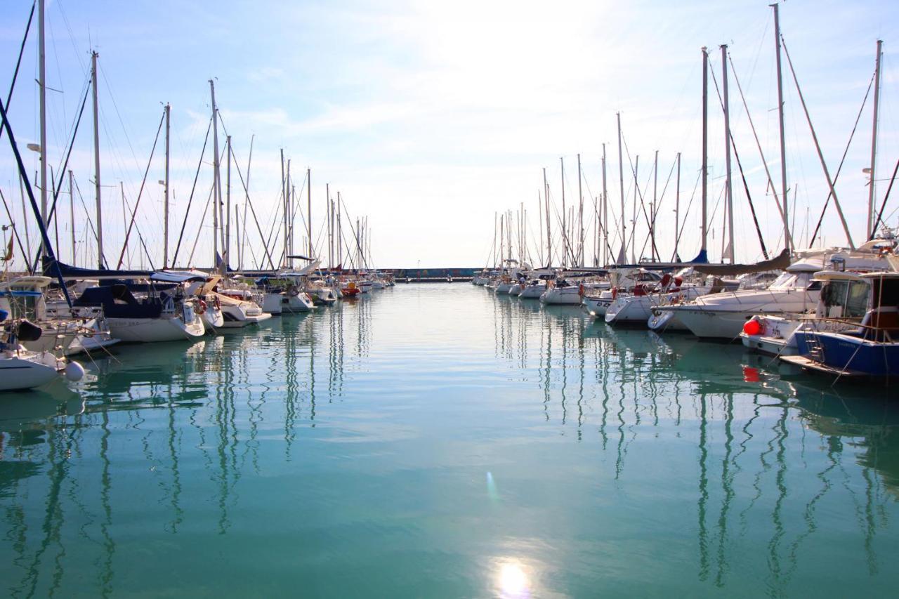Global Properties, Apartamento De 2 Habitaciones Con Gran Terraza En Gran Canet Canet d'En Berenguer Exterior photo